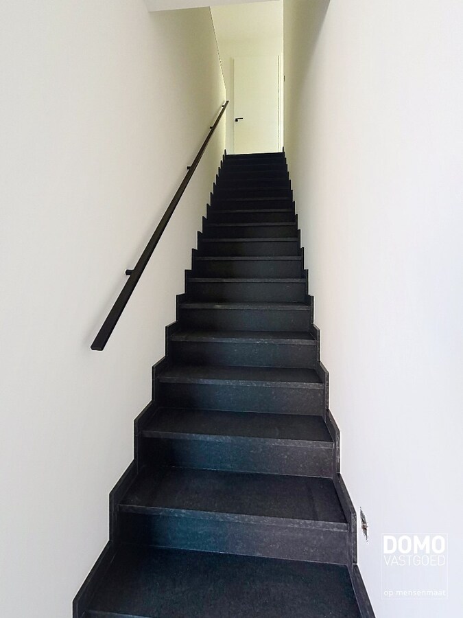 Exclusief high-end appartement met royaal terras te Hasselt (Kuringen) 