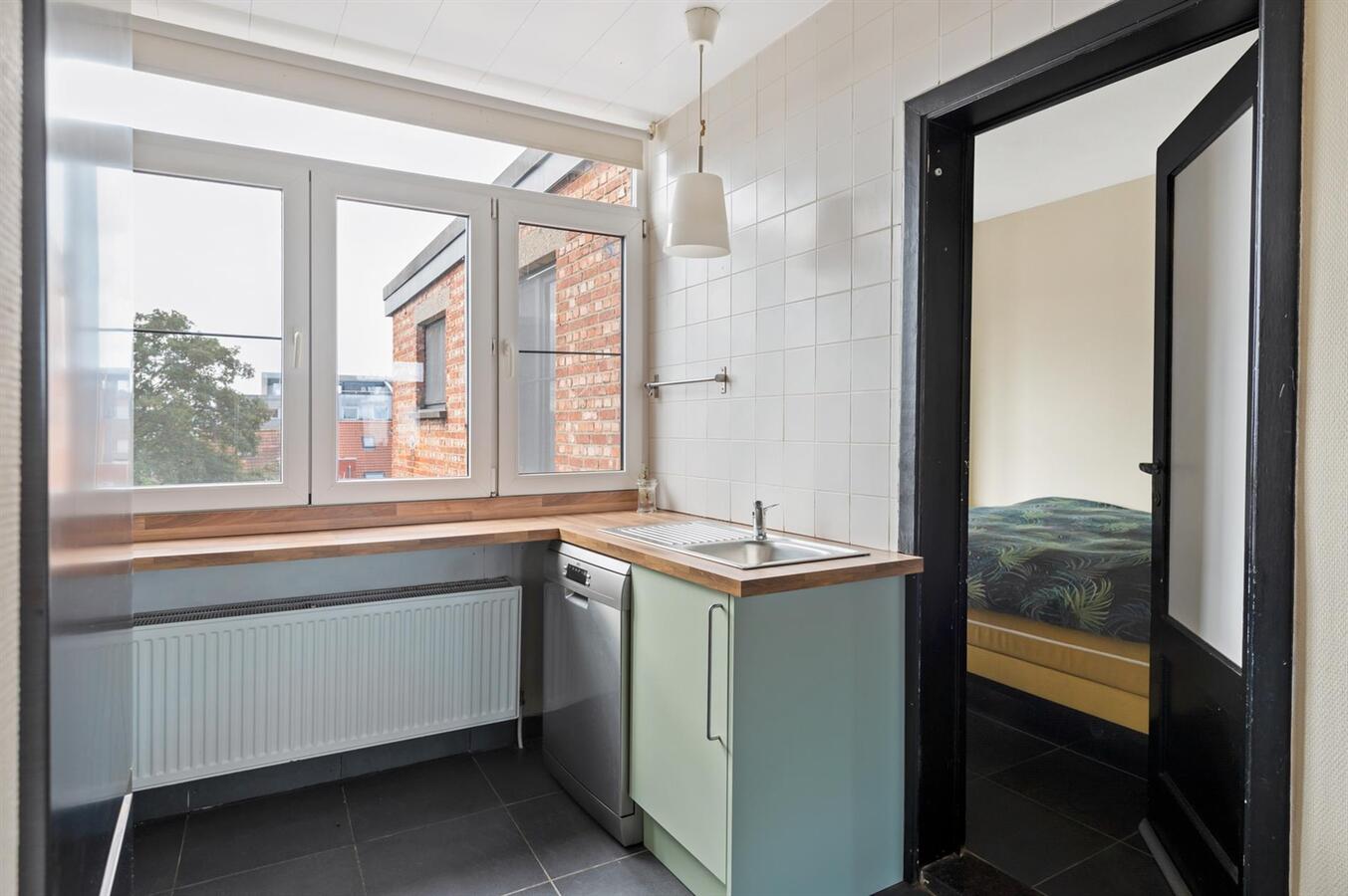 Charmant appartement met ruim dakterras te Antwerpen! 