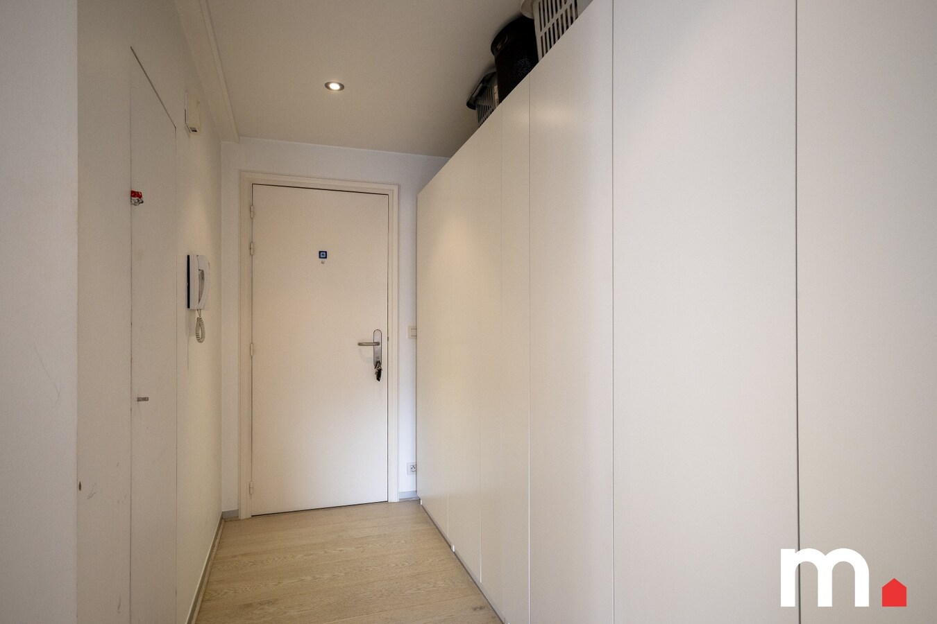 TOPPER !  Fantastisch gelegen appartement op het Overbekeplein in hartje Kortrijk ! 