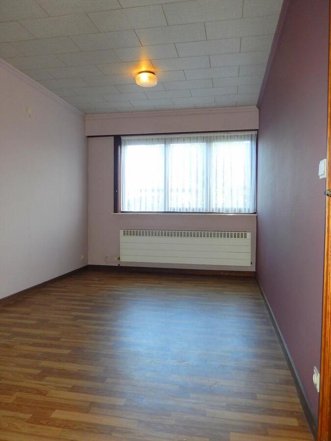 Ruime woning met zuidgerichte tuin 