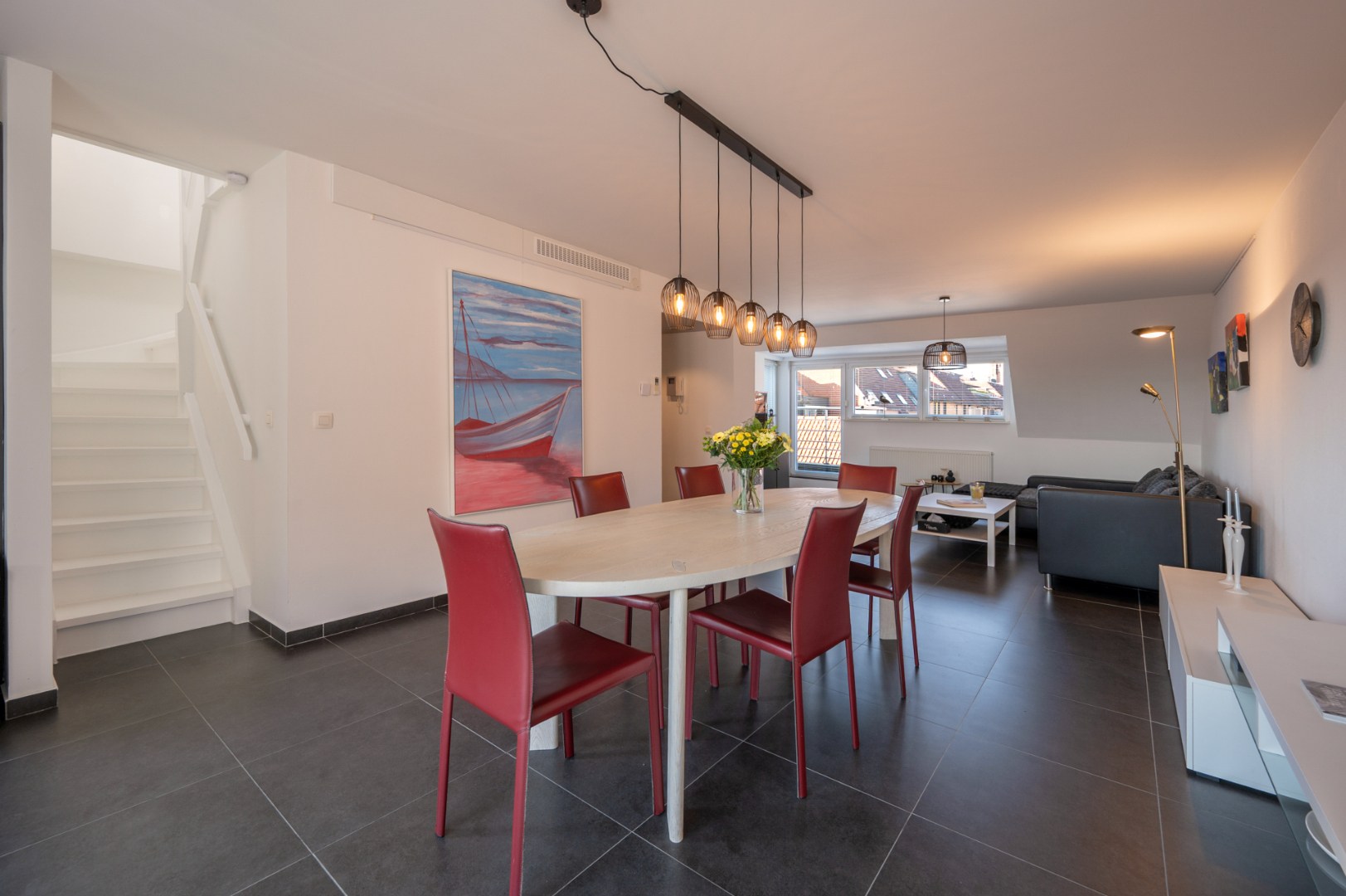 Absoluut instapklare en recent gebouwde duplex met zonneterrassen 