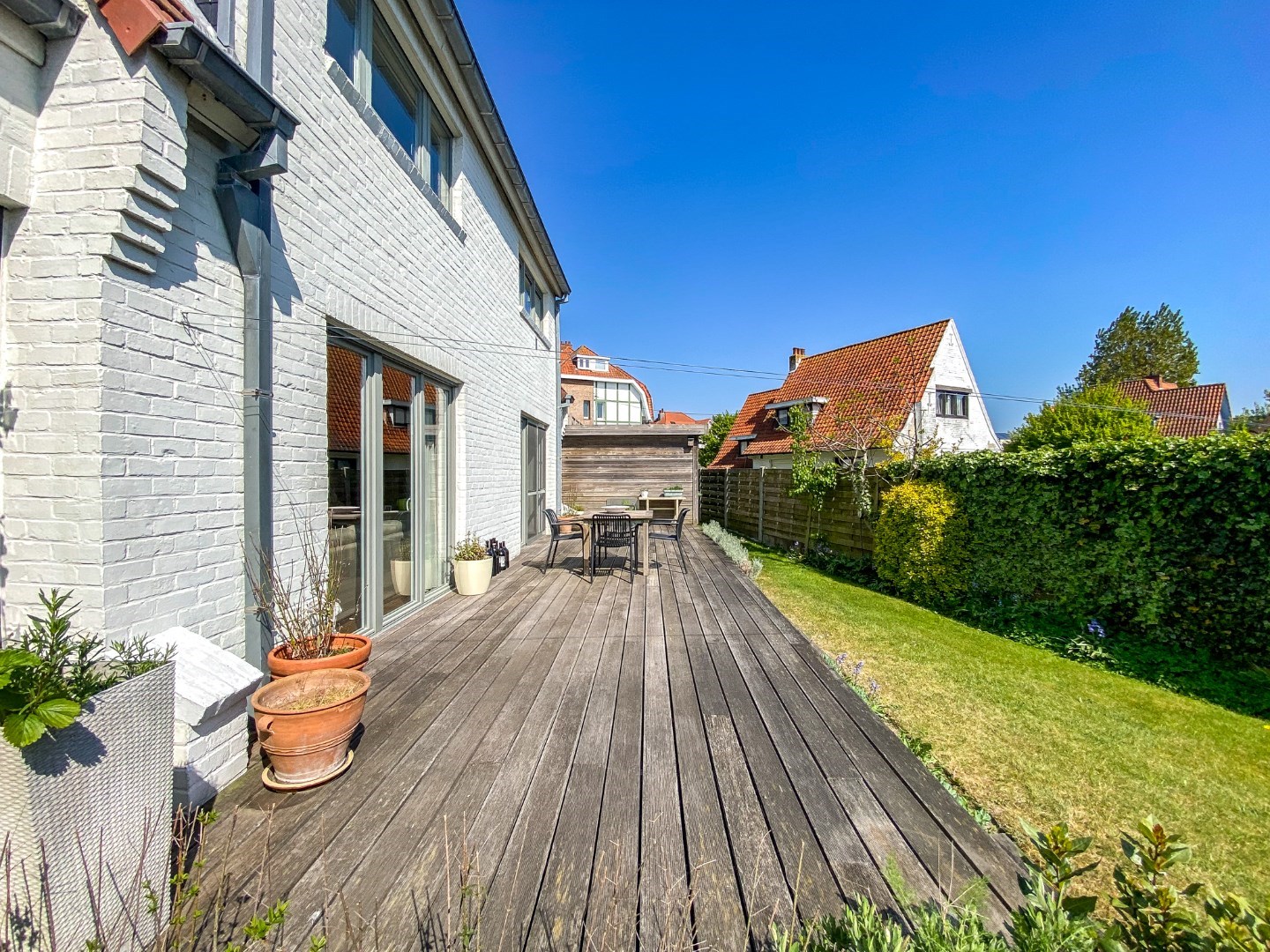 Ruime woning op wandelafstand van de zee op 535 m². 