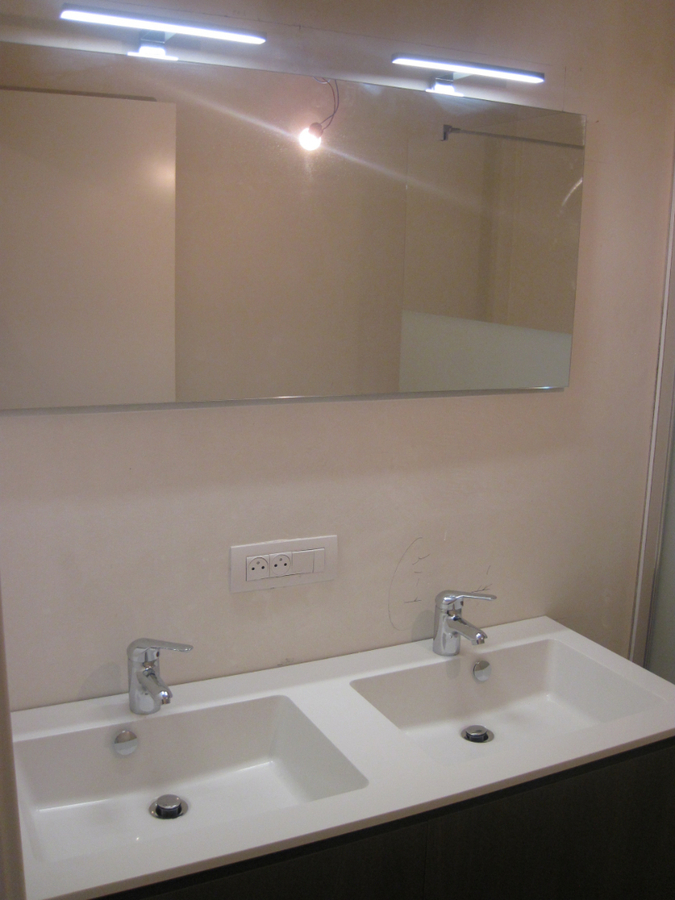 Groen wonen in de Weverij.    2-slp-appartement met een autostaanplaats. 