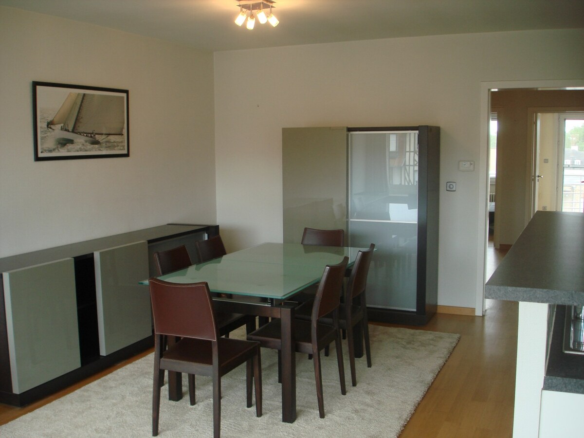 Gezellig 2 slaapkamer appartement te huur in Nieuwpoort bad! 