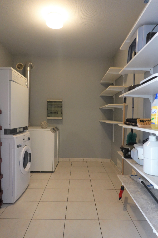 Ruim, instapklaar appartement met garagebox 