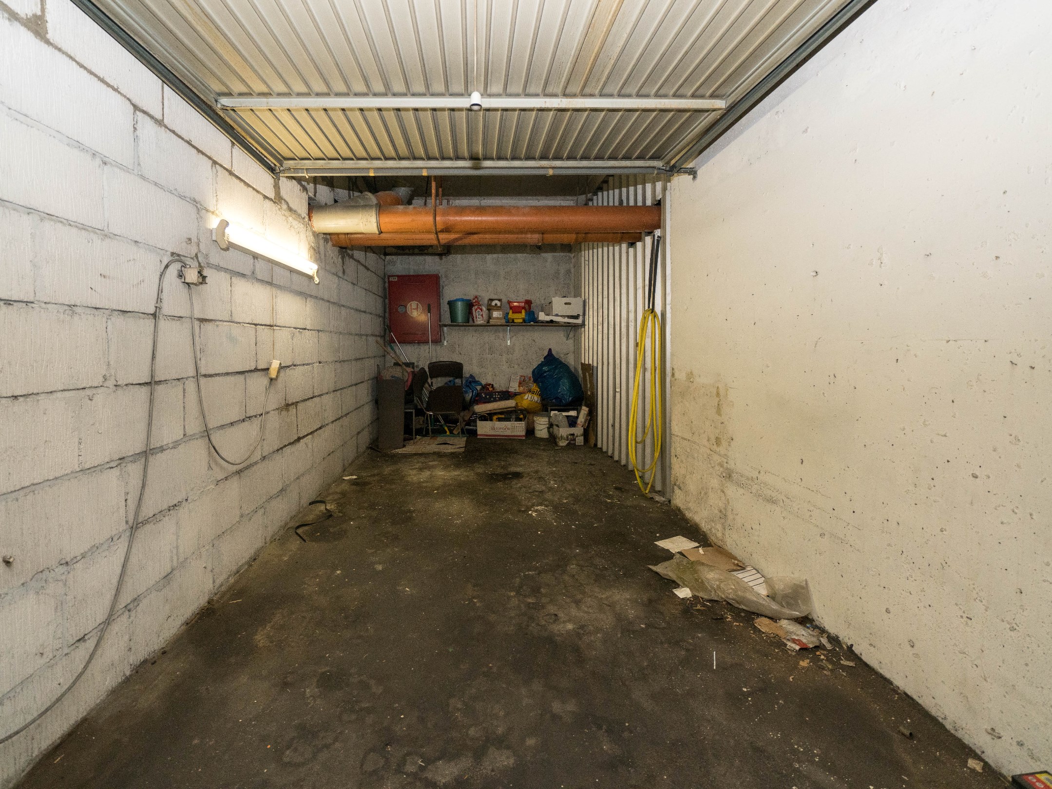 Lichtrijk appartement met 2 kamers en garagebox 