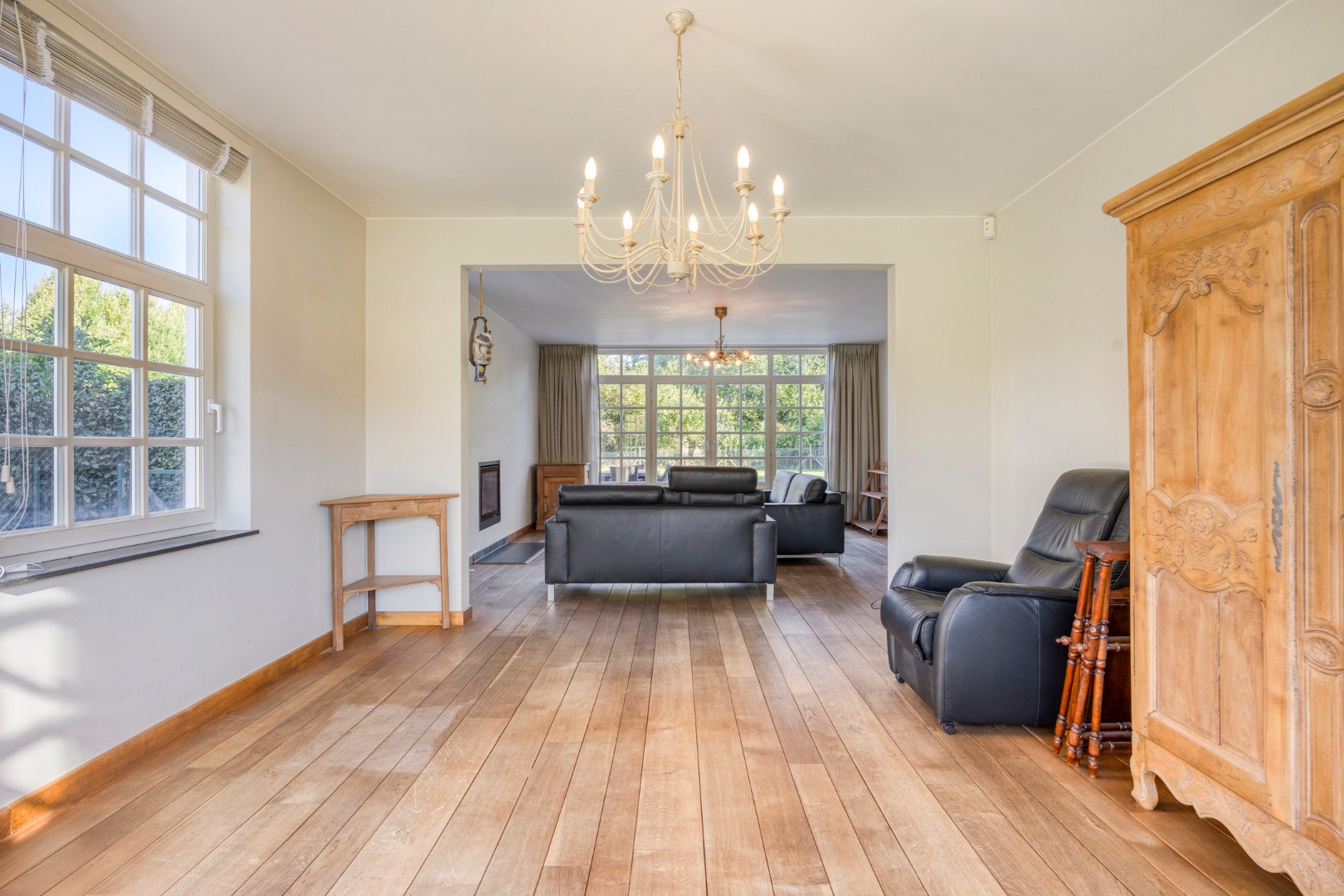Villa met bureau,  5 slaapkamers, 2 badkamers en ruime tuin in Bierbeek! - EPC 172 kWh/m² - bewoonbare opp. 242 m² 
