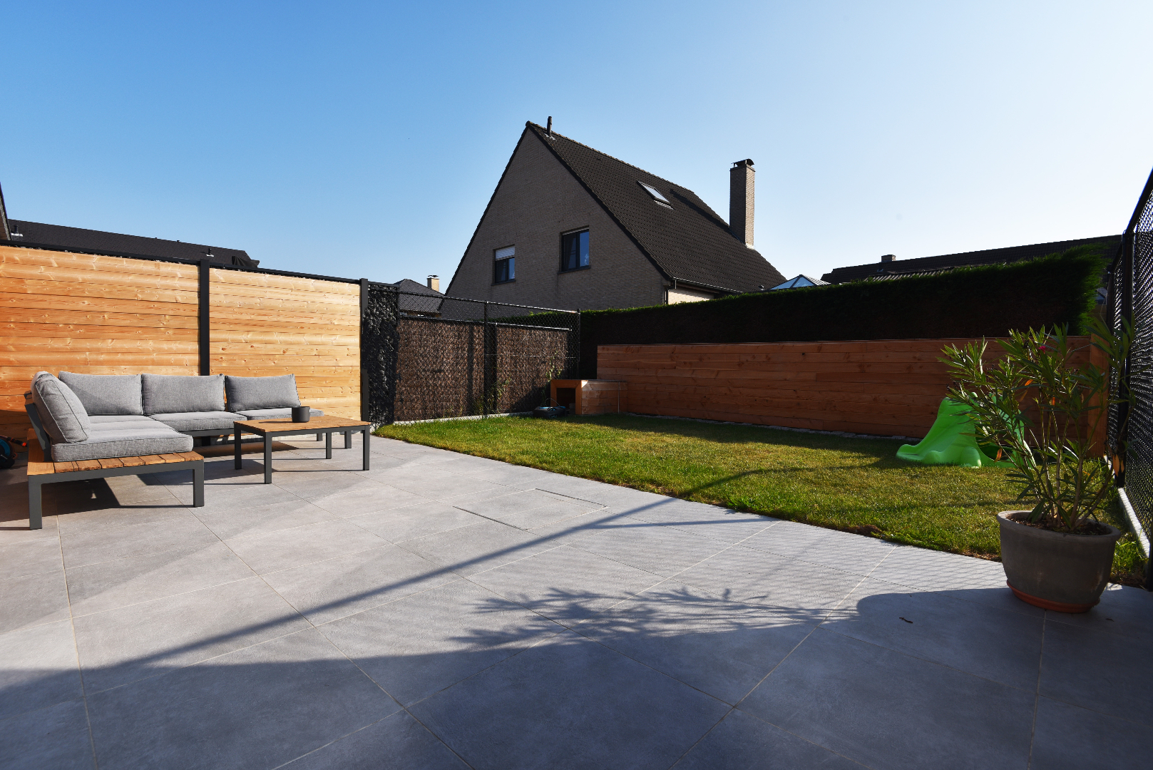 Nieuwbouw 4 slpks, garage en tuin nabij centrum Adegem 