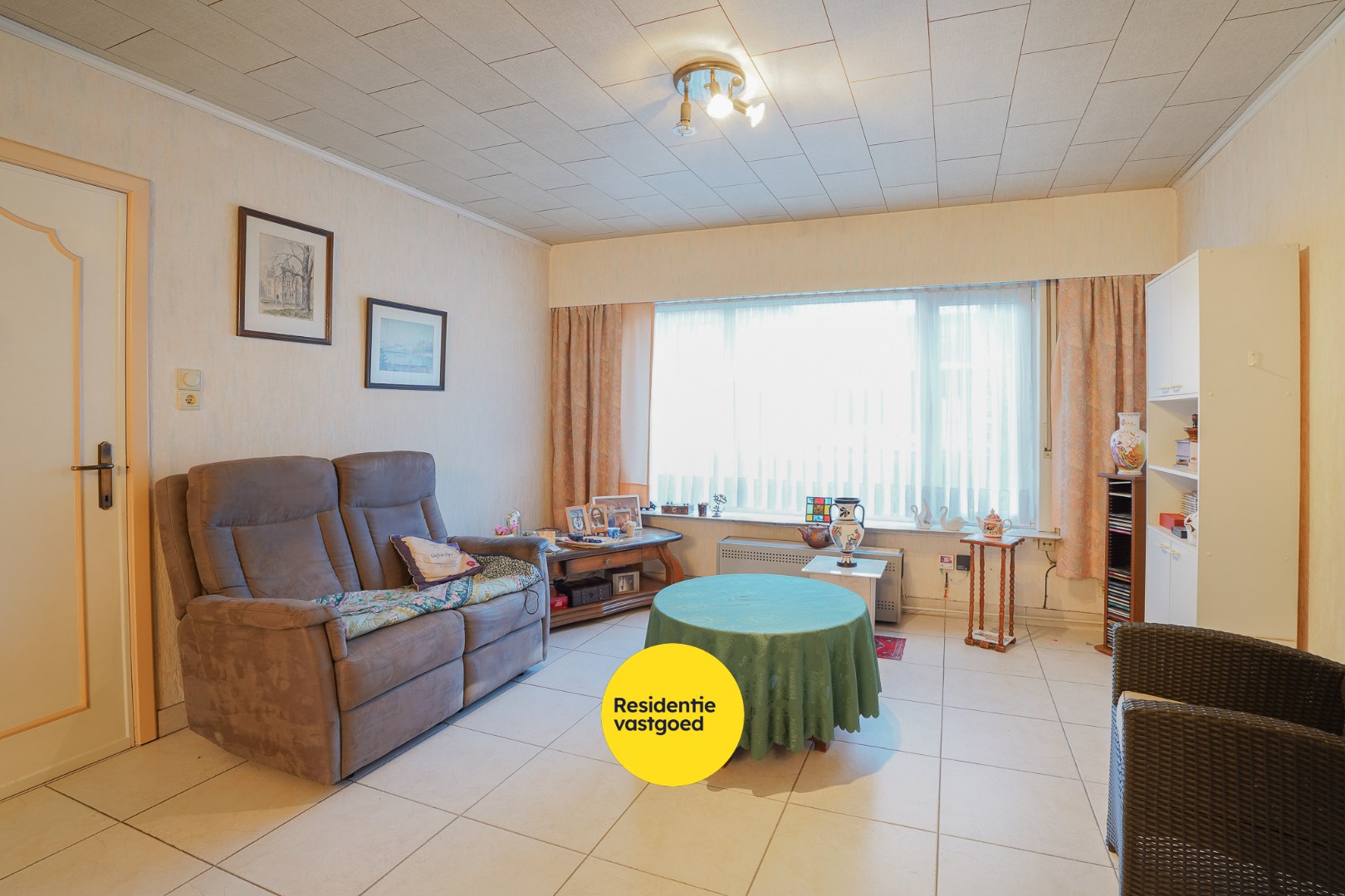 Ruime woning met zuidgerichte tuin te Sint-Michiels 