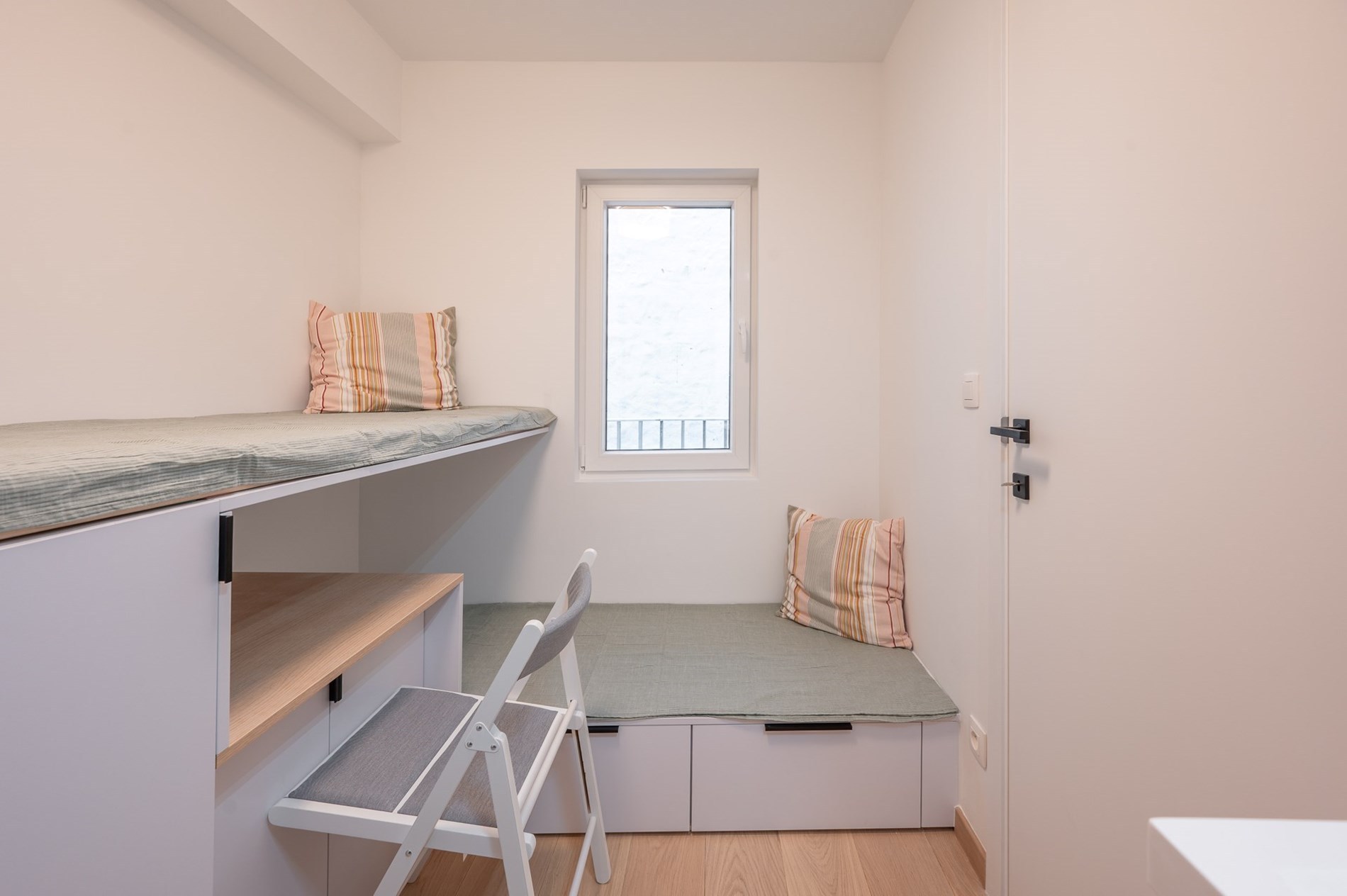 Luxe Gemeubileerd Vakantieappartement vlakbij de Zeedijk te Duinbergen. 