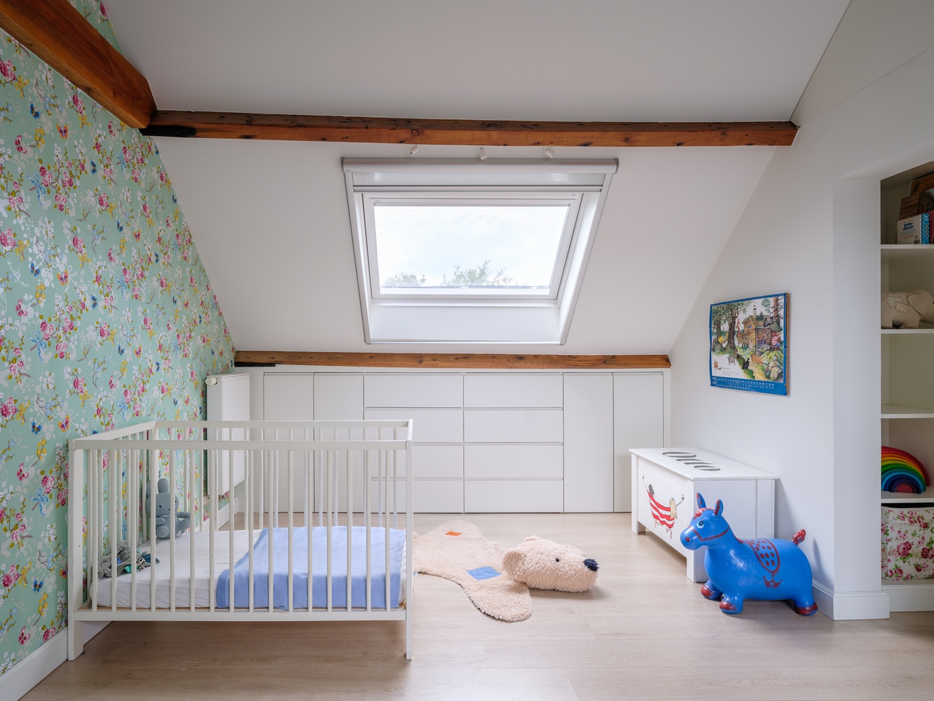 Volledig afgewerkte woning met grote tuin op toplocatie! 