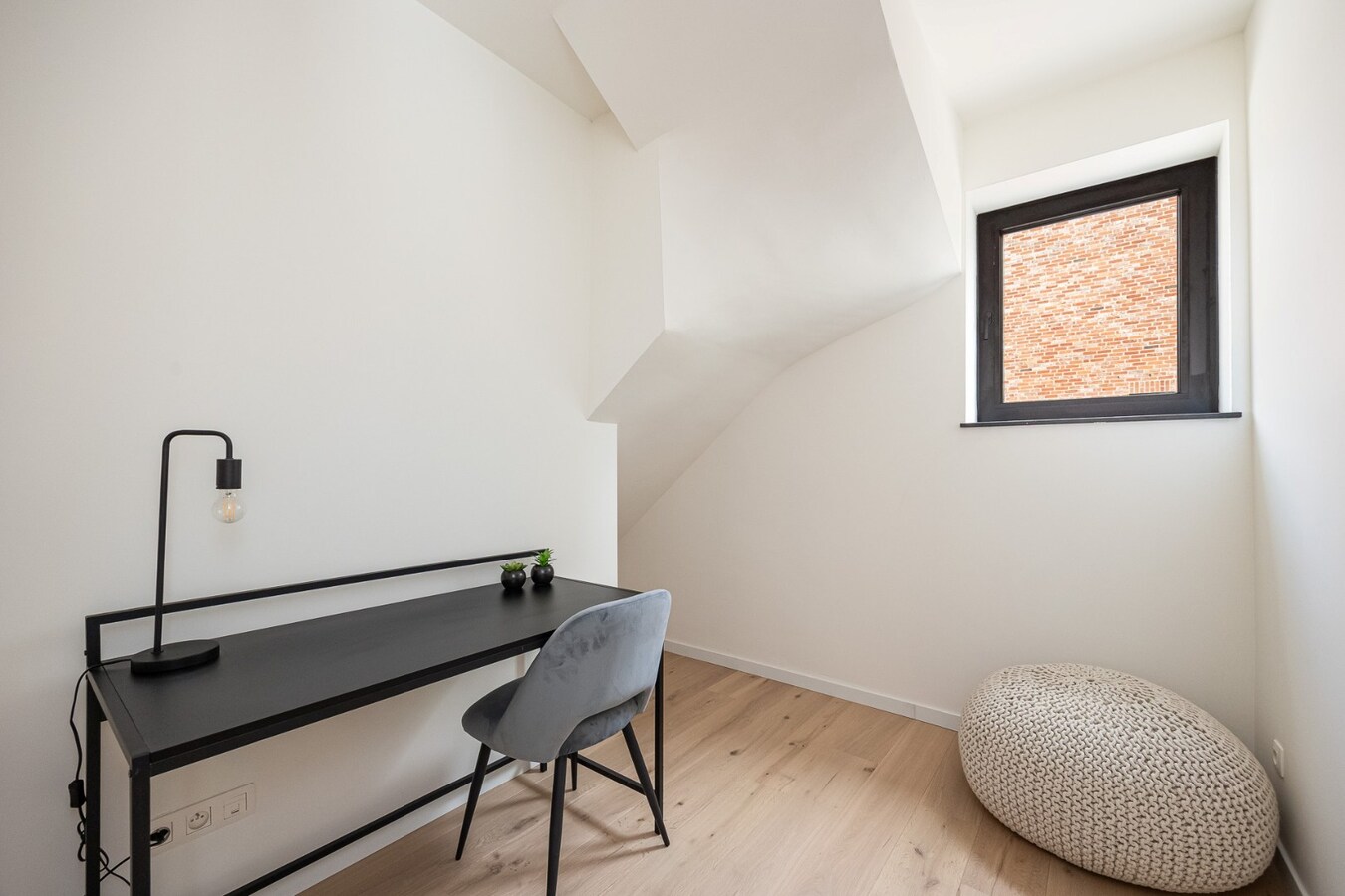 Energievriendelijke (A+) E-peil -5 nieuwbouwvilla in centrum Schilde met Zuid-tuin. 