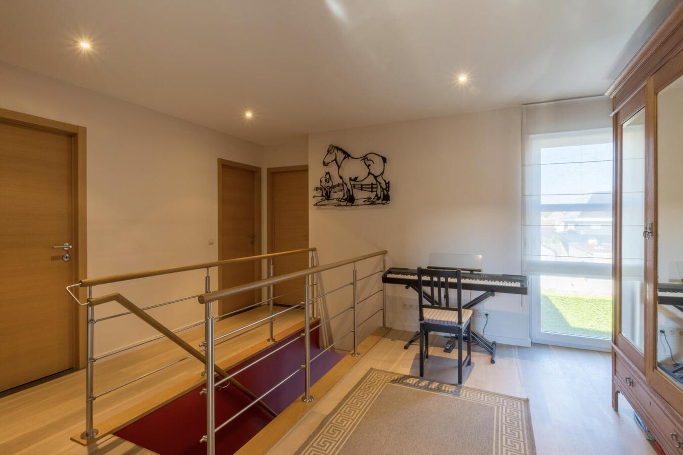 Instapklare villa met prachtige tuin te Destelbergen 