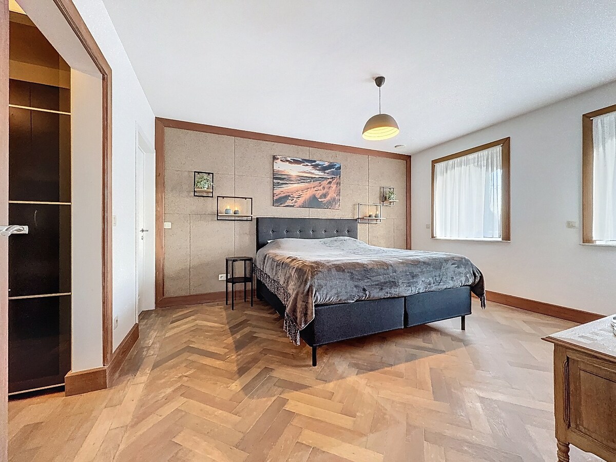 Hedendaagse en energiezuinige HOB in landelijke omgeving 