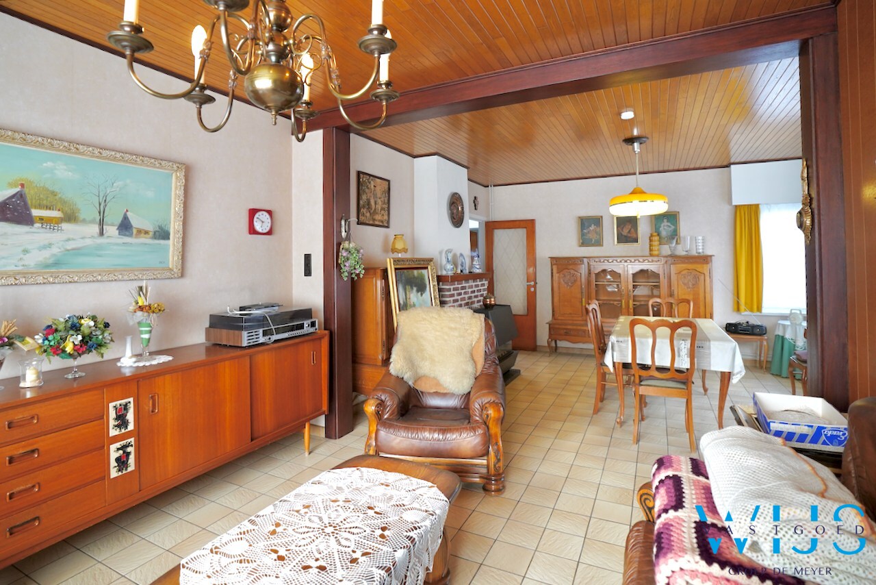 Te renoveren halfopen bebouwing op mooie ligging in Assenede ! 