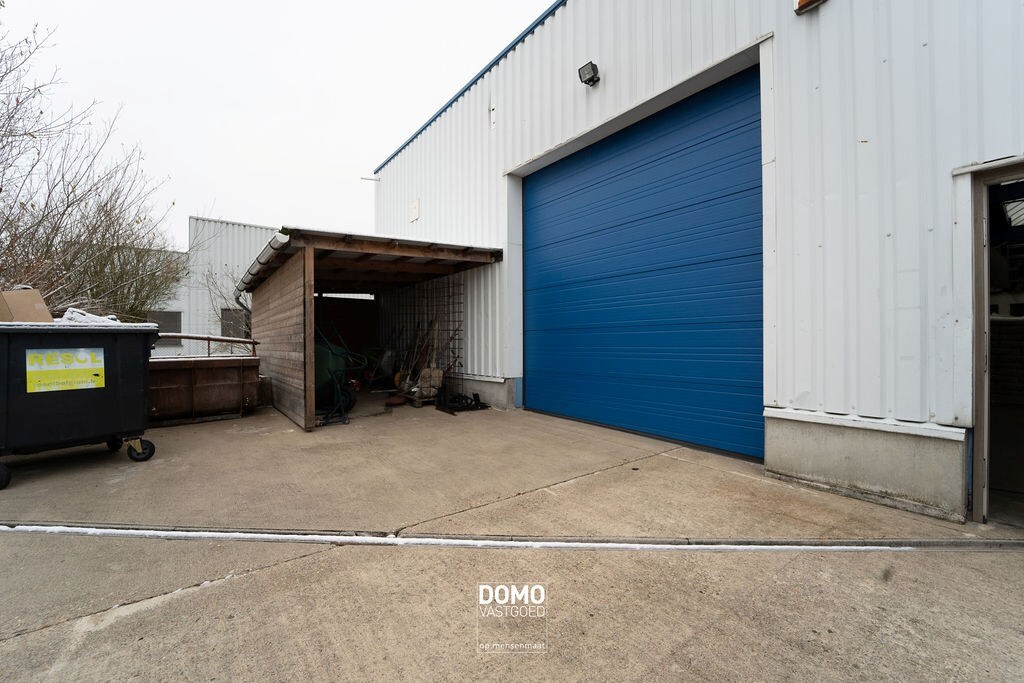 Industriehal op een perceeloppervervlakte van 28 are te Halen - bruikbare vloeroppervlakte 580m² 