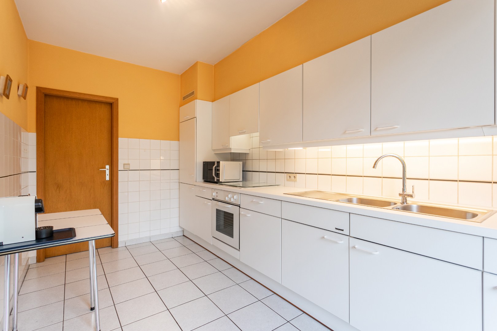 Instapklaar appartement met 2 slaapkamers, 2 balkons en autostaanplaats 