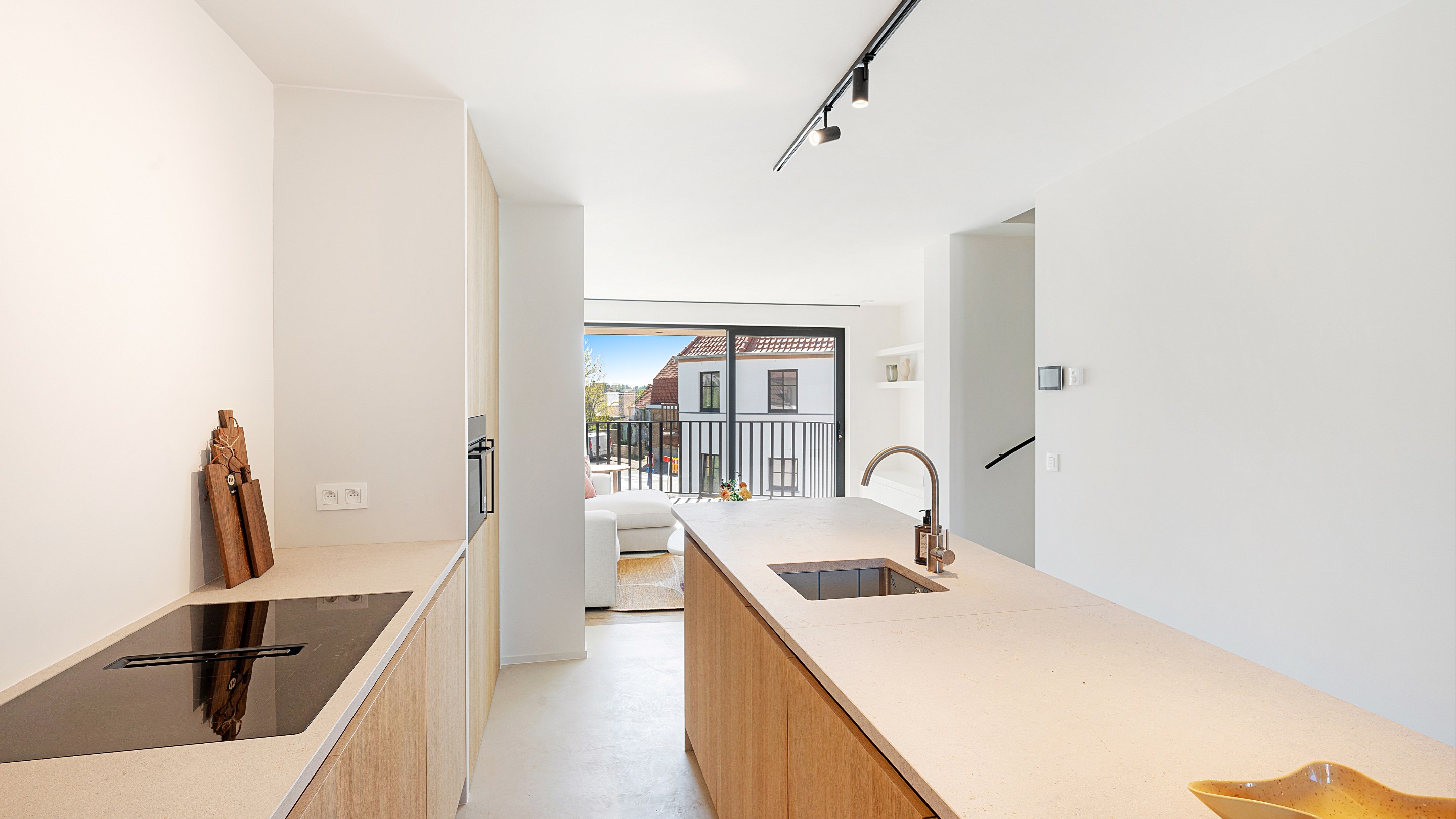 Top afgewerkte nieuwbouwwoning met 4 slaapkamers in het oude Knokke. 