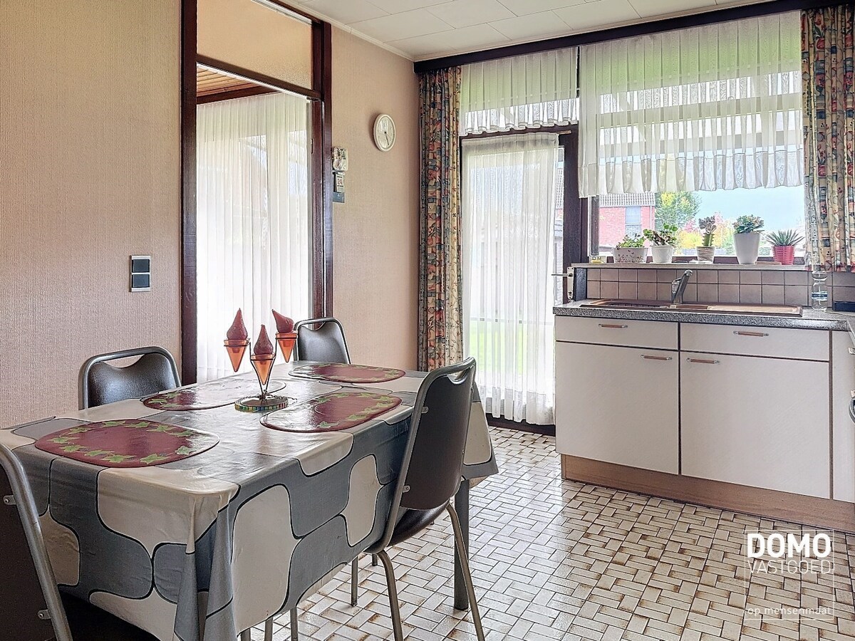 Gelijkvloerse woning met tuin en terras in Herk-de-Stad. 