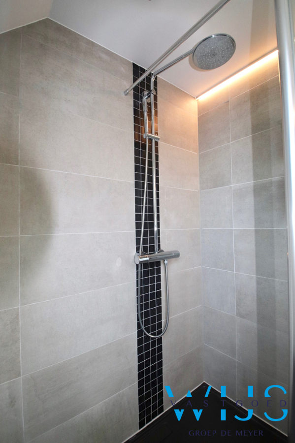 Prachtig instapklaar woonhuis in rustige woonwijk te EEKLO! 