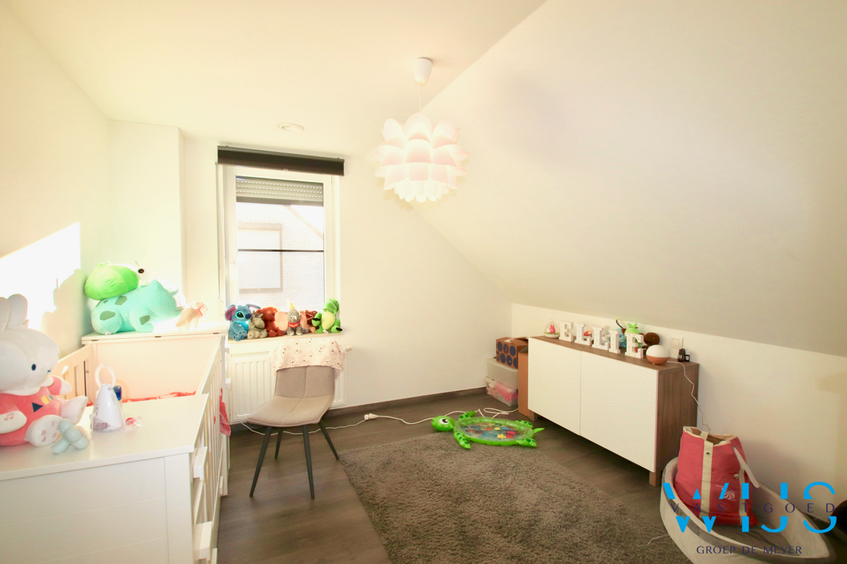 Recent instapklaar woonhuis in het centrum van Assenede ! 