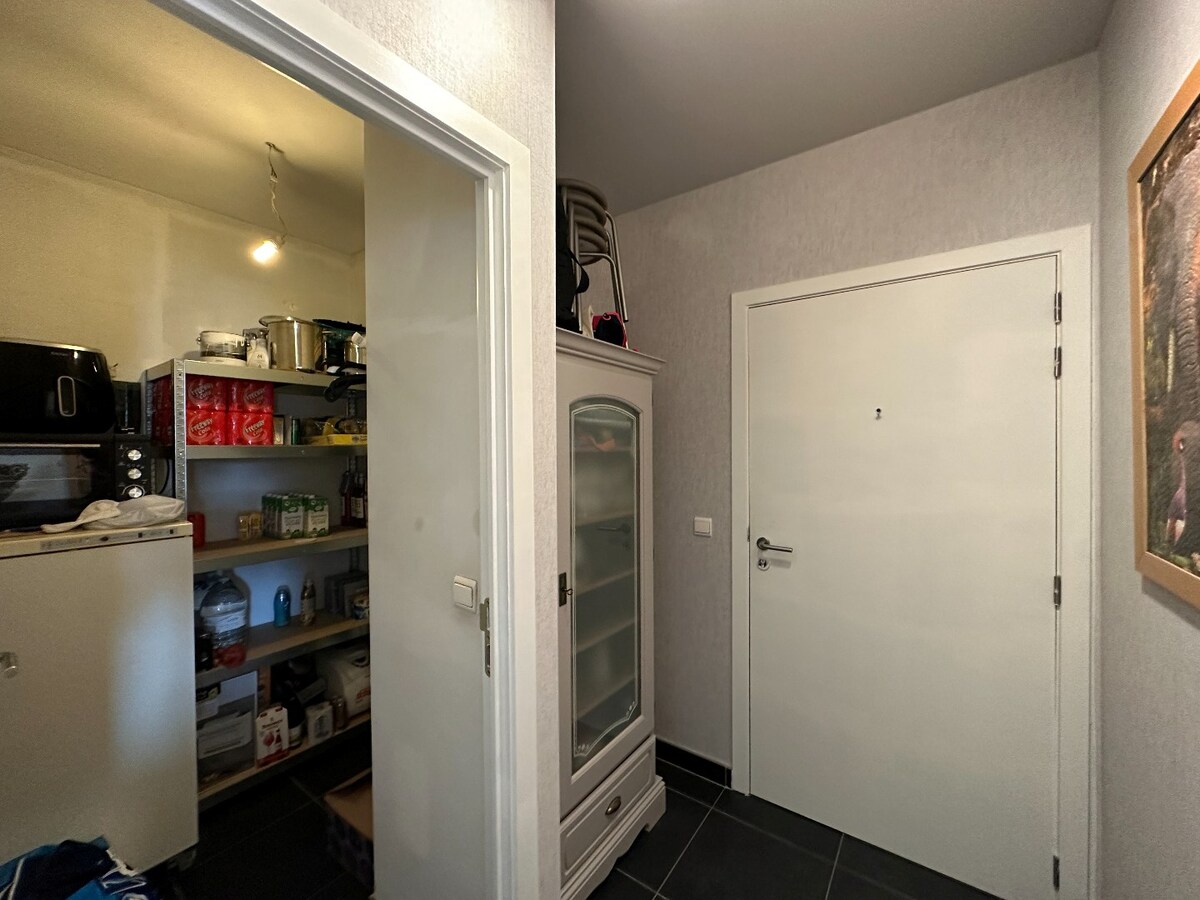 Ruim appartement met twee slaapkamers op de Markt van Houthulst 