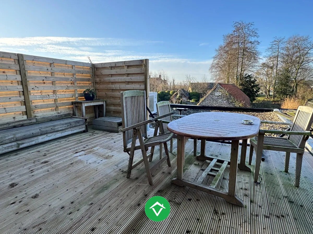 Prachtig appartement met 2 slaapkamers garage en groot terras te Leke 