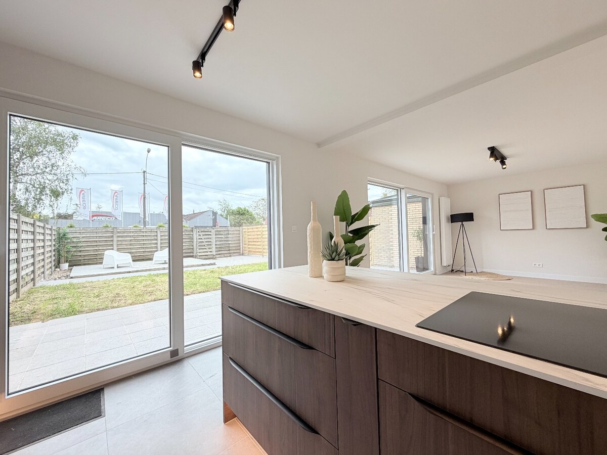 Fantastische 4-slaapkamerwoning in gegeerde buurt te Heule *** NONO INSPIRED *** 