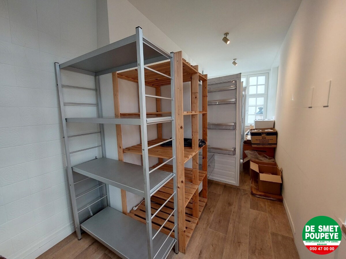 Instapklaar en ingericht handelspand 