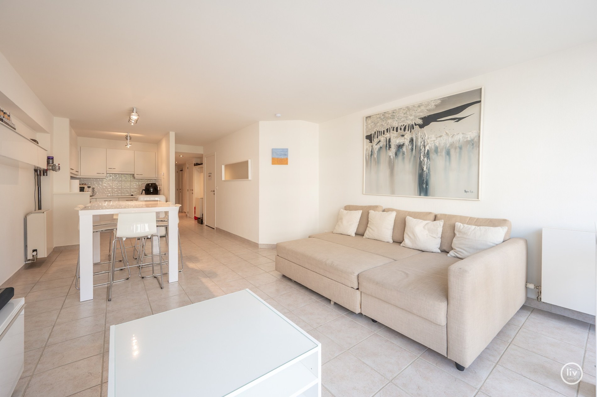 Agréable appartement de 2 chambres situé dans un emplacement de premier choix sur la Lippenslaan à Knokke. 