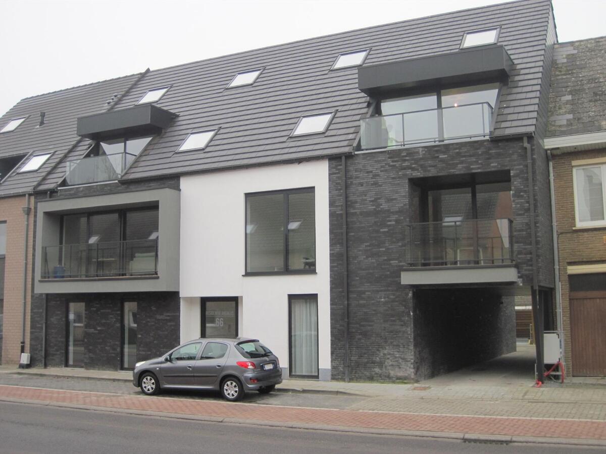 Nieuw appartement !    Kleine residentie met een sterke architectuur. 