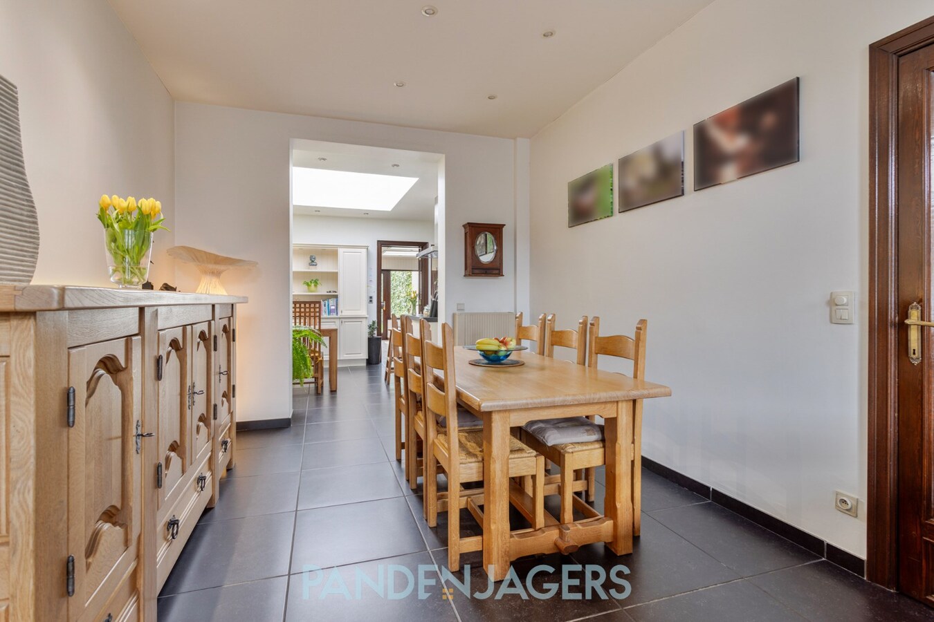 Instapklare rijwoning met 4 slaapkamers te Duffel 