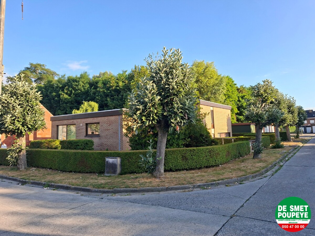 Ruime alleenstaande villa 