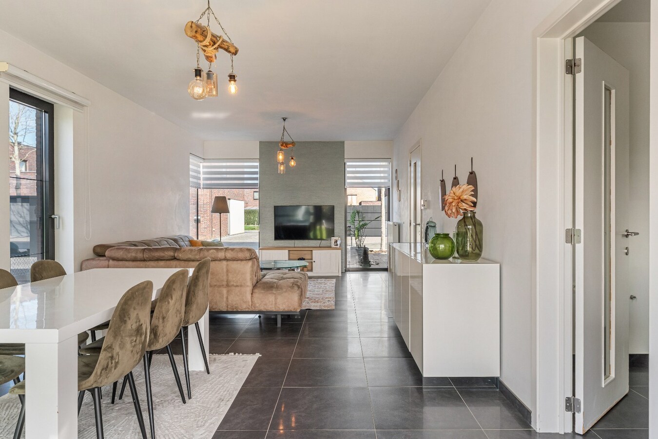 Verzorgde woning met hedendaags energiecomfort, terras, tuin en garage, ideaal voor jong gezin! 