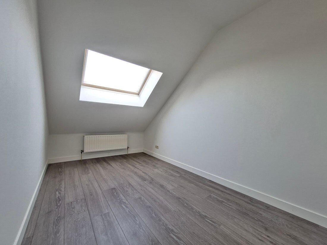 Knus dakappartement met twee slaapkamers 