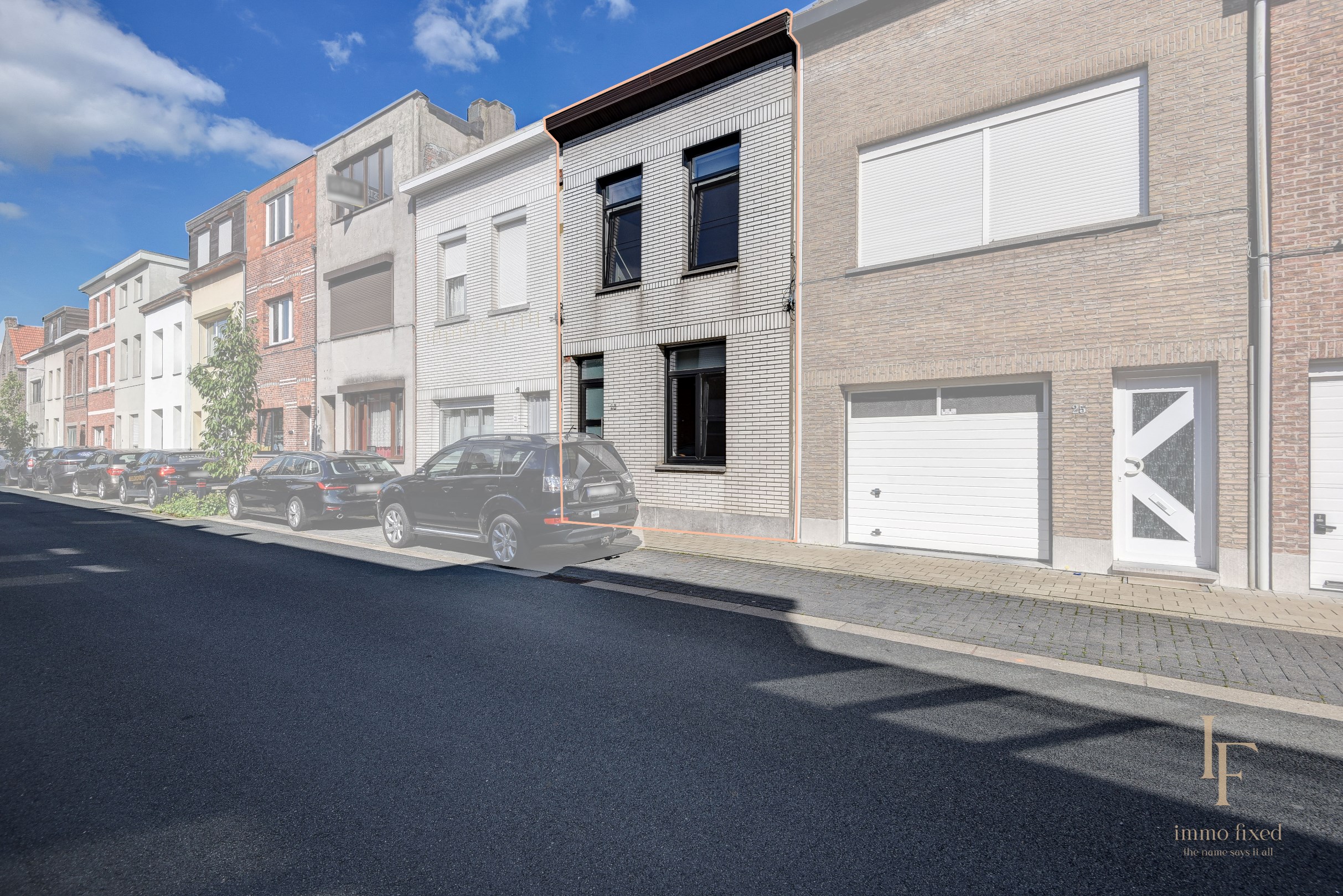 Gerenoveerde rijwoning met 2 slaapkamers in Schoten! 