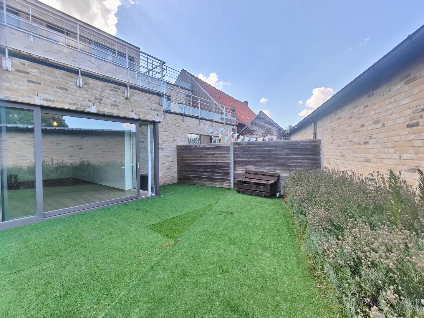 Gelijkvloers appartement met 2 slaapkamers 