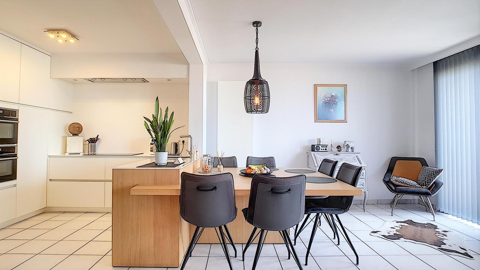 Knap woonappartement op de Zeedijk - Heist 