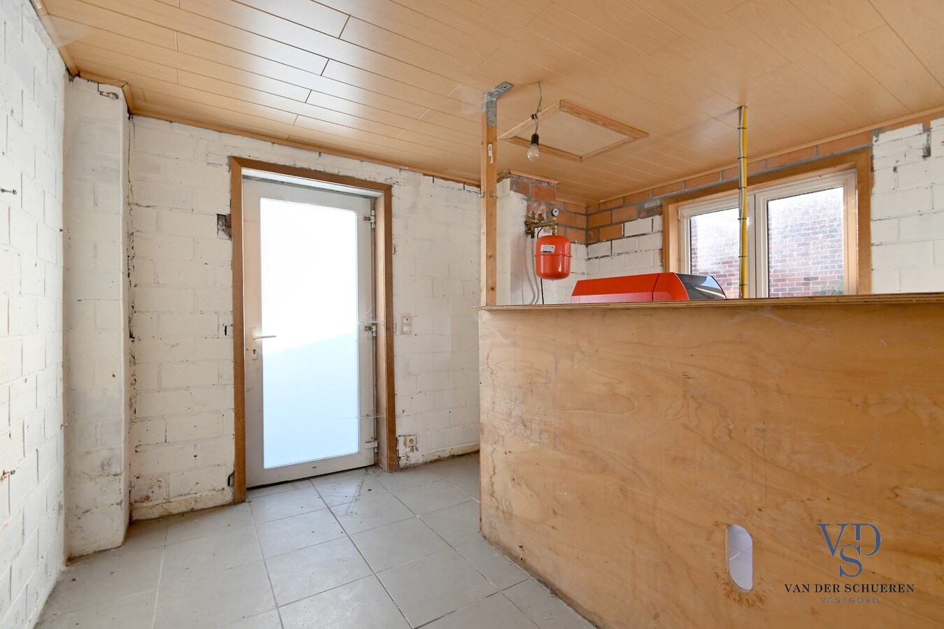 Ruime woning met tuin in centrum Eine ! 