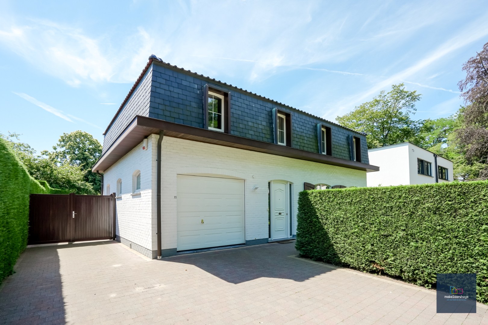 Charmante villa in Franse stijl nabij het centrum van Wondelgem 