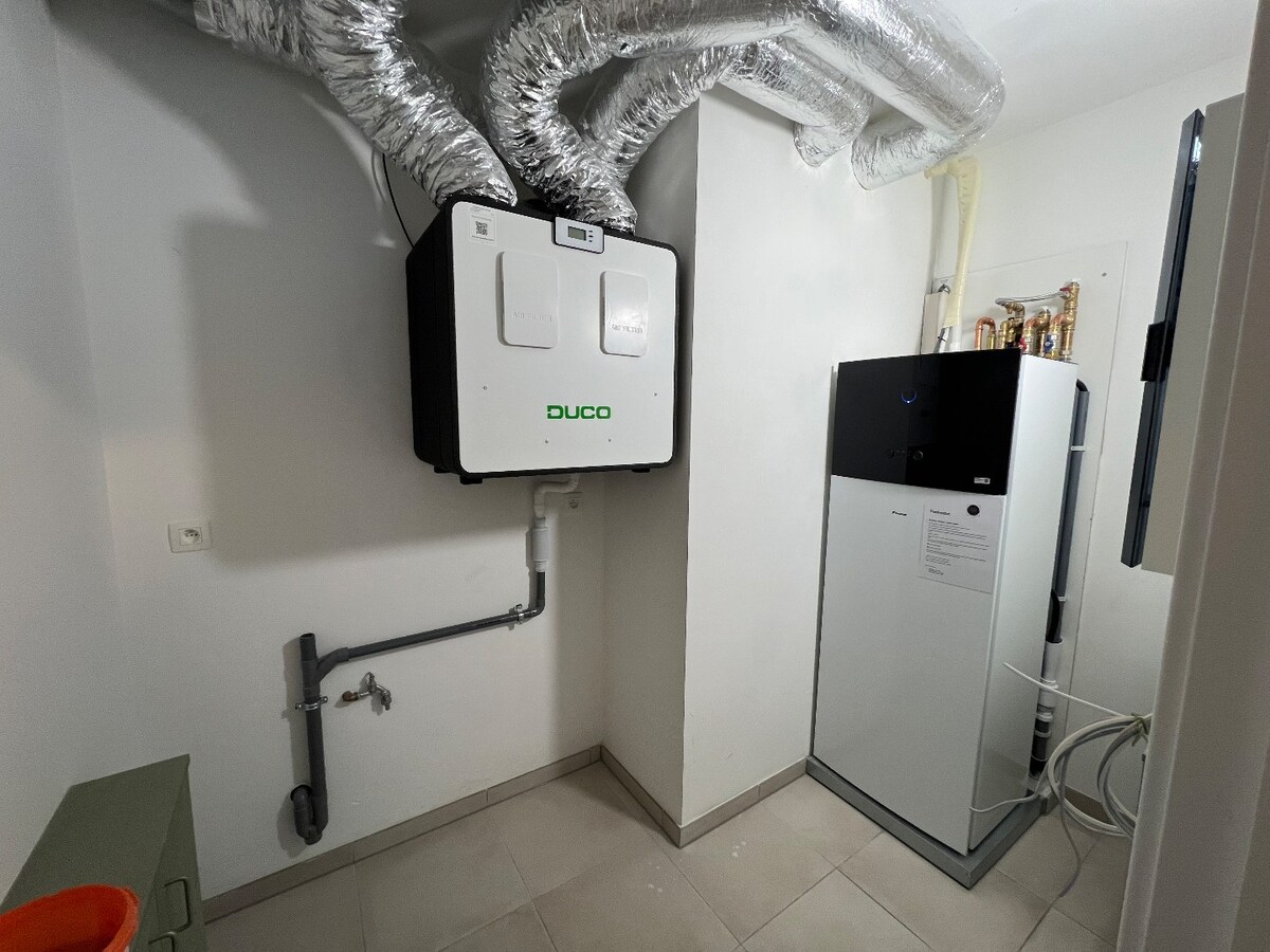 Superbe appartement 2 chambres avec terrasse et jardin 