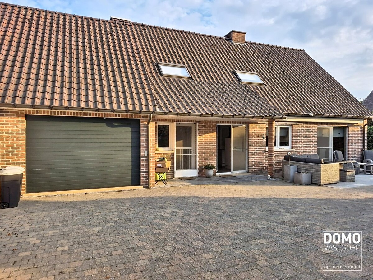 Warme gezinswoning met prachtige tuin in hartje Kortessem 