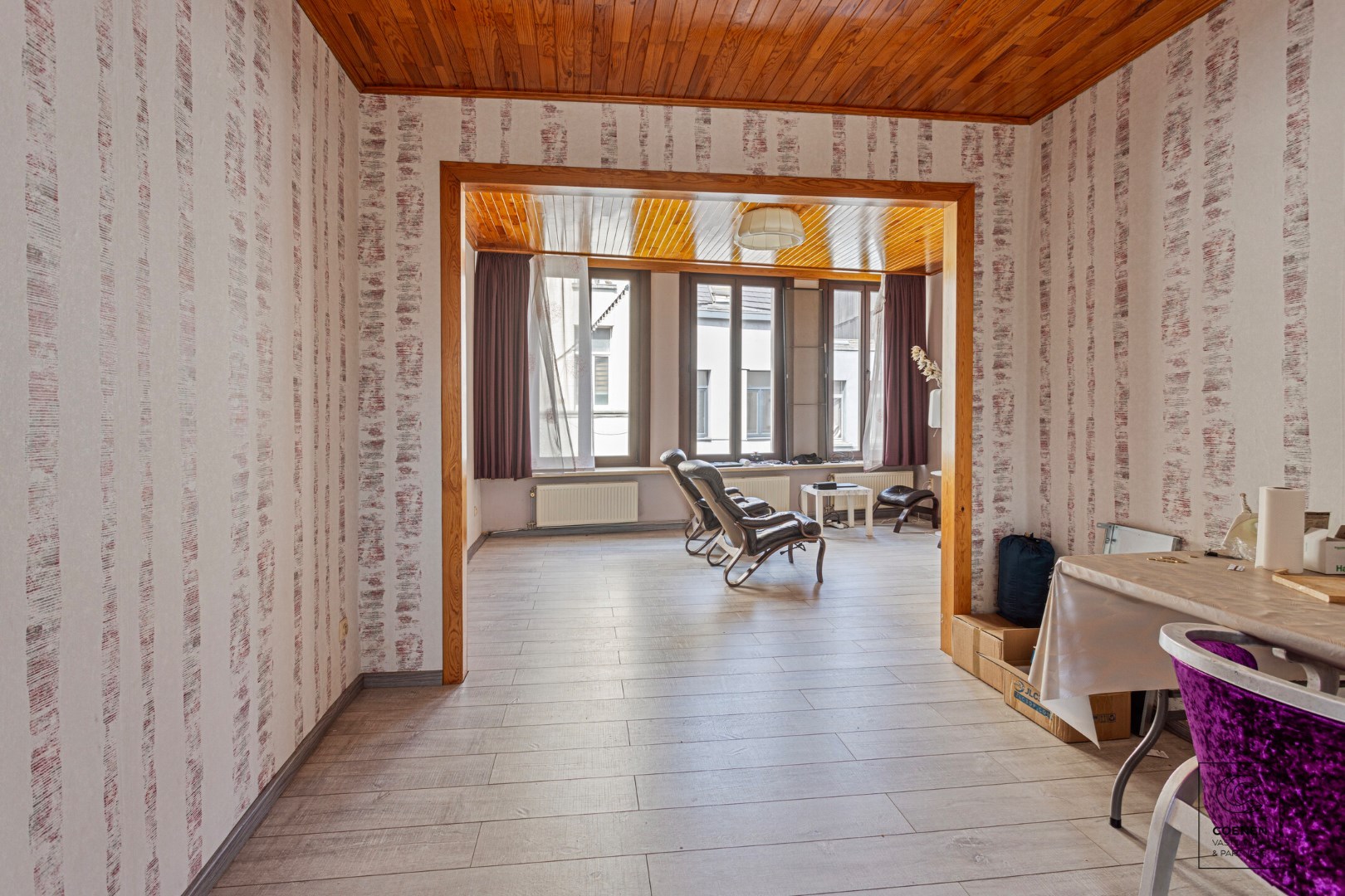 Prachtige handelsruimte met een bruikbare oppervlakte van 355 m² op een SCHITTERENDE locatie te Berchem 