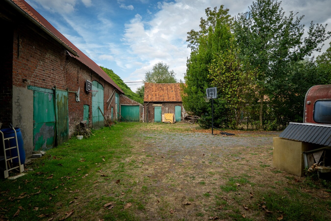 Charmante hoeve met weiland op 4.029 m² 