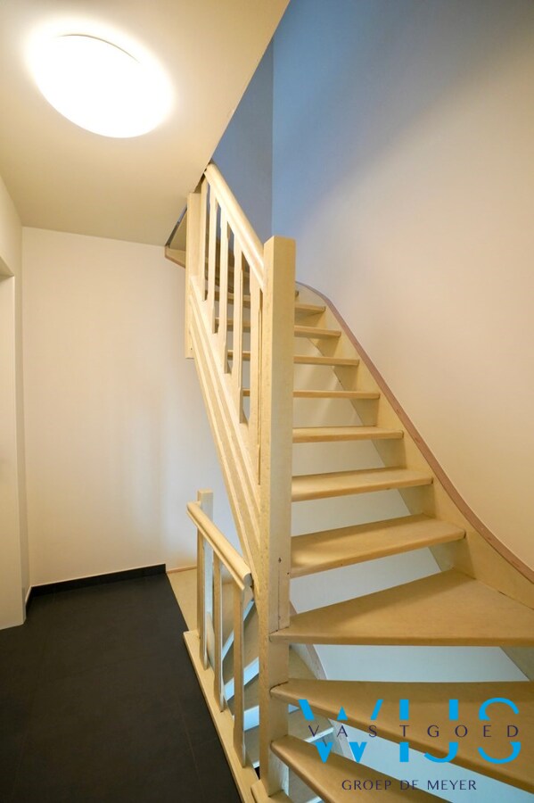 Bel-étage met 3 slaapkamers en tuin te ERTVELDE ! 