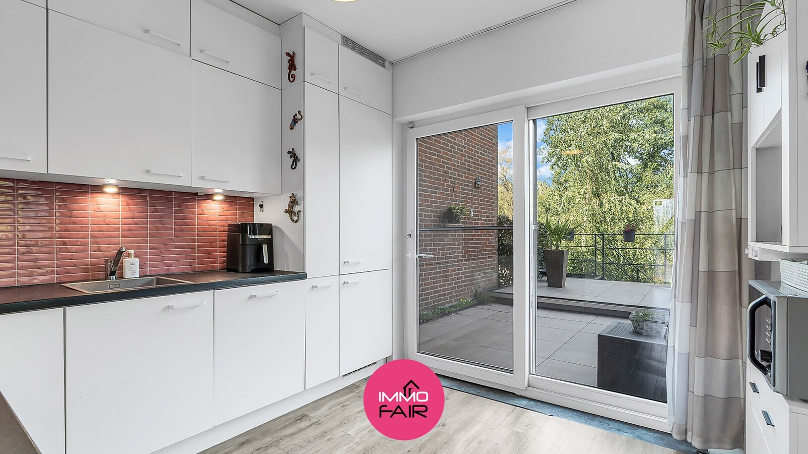 Charmante woning met paardenweide op 2.145 m², grenzend aan natuurgebied 