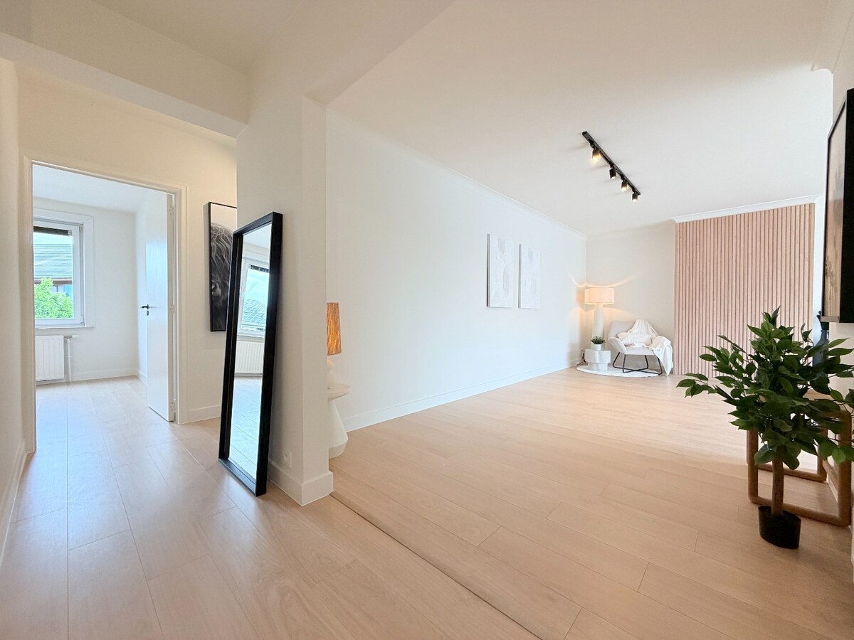 Fantastisch superruim leefappartement in hartje van Gullegem ! *** NONO INSPIRED *** 