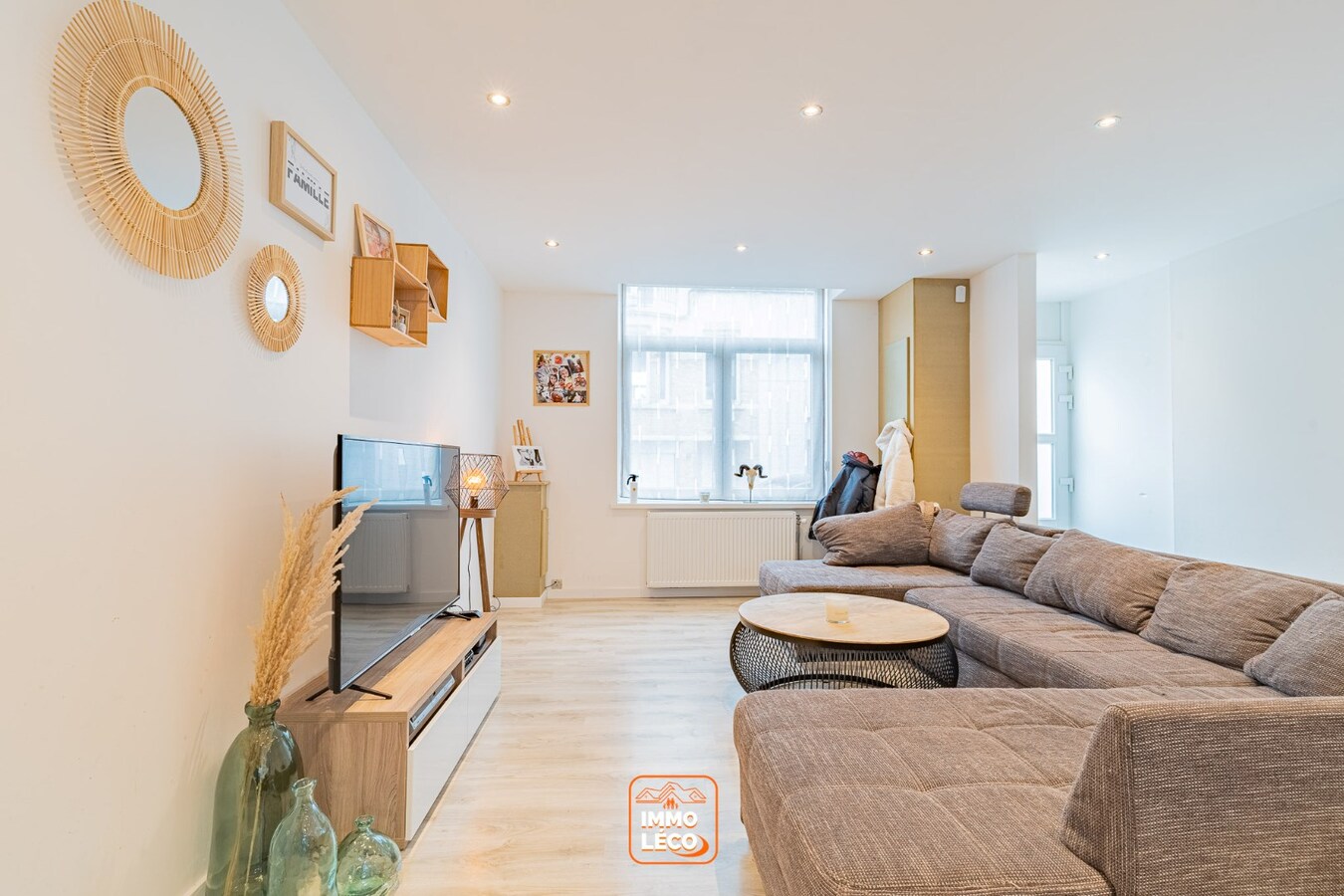 Maison rénovée avec de beaux volumes, 3 chambres et jardin ! 