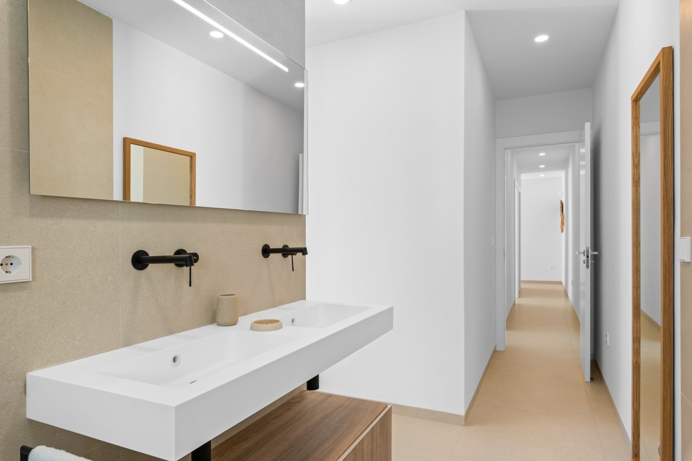 Nieuwbouw villa met 3 slaapkamers en privé zwembad  - Los Alcazares 