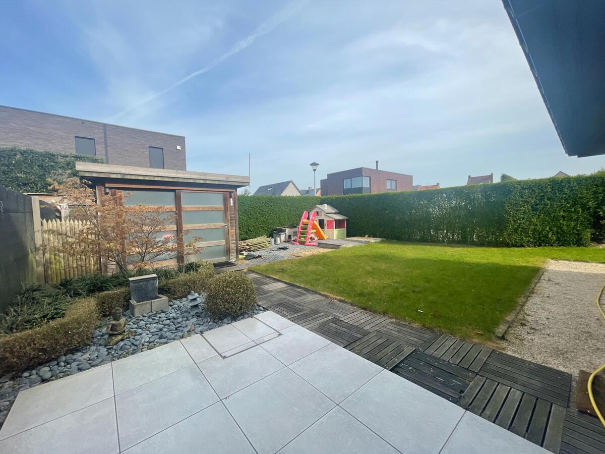 Instapklare woning met 3 slaapkamers en garage te Koekelare 